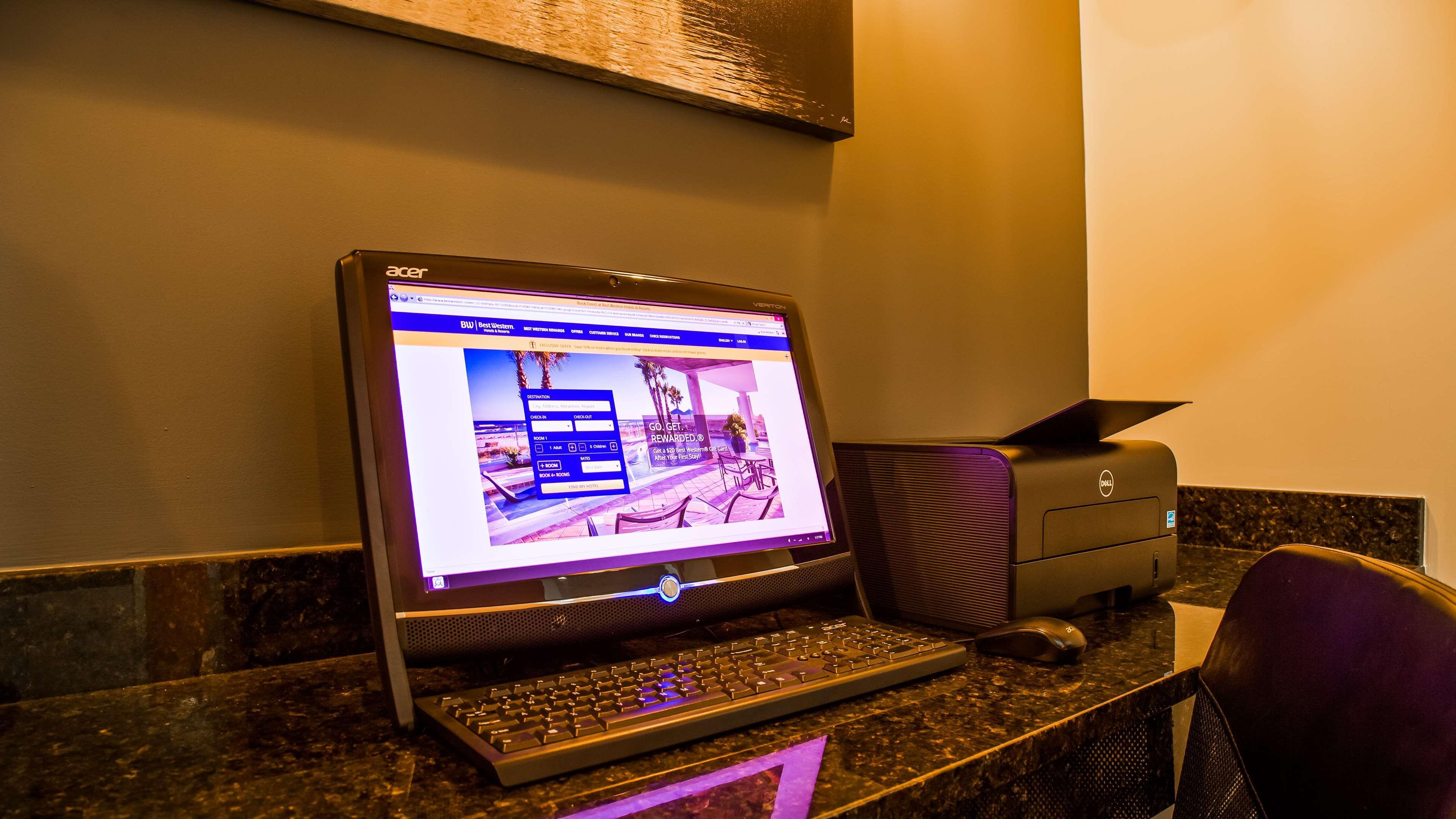 Best Western Plus Hannaford Inn & Suites Kenwood Esterno foto
